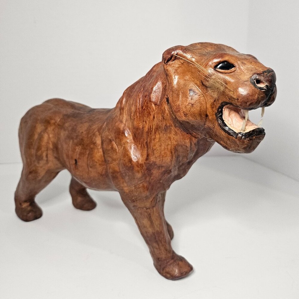 Vintage Caramel Color Leather Wrapped Lions Statue With Teeth And Whiskers 14" L